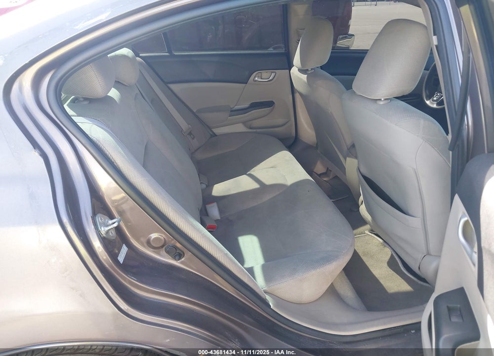 2012 HONDA CIVIC LX VIN: 2HGFB2F55CH520487