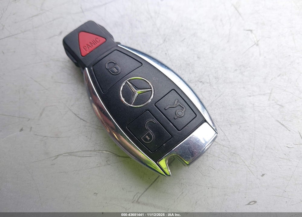 2014 MERCEDES-BENZ C 250 VIN: WDDGJ4HB2EG310115