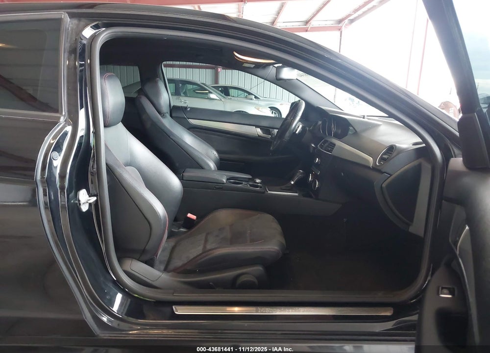 2014 MERCEDES-BENZ C 250 VIN: WDDGJ4HB2EG310115