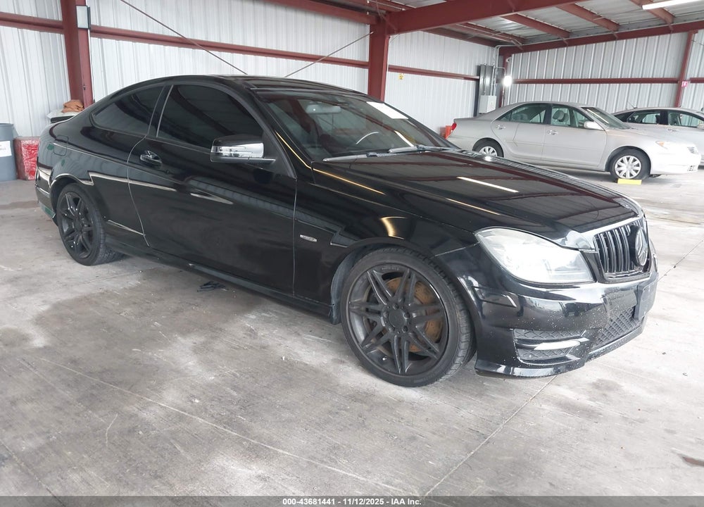 2014 MERCEDES-BENZ C 250 VIN: WDDGJ4HB2EG310115