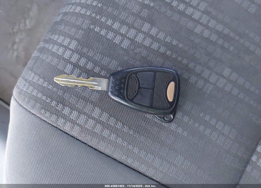 2007 DODGE CALIBER VIN: 1B3HB28B77D511613