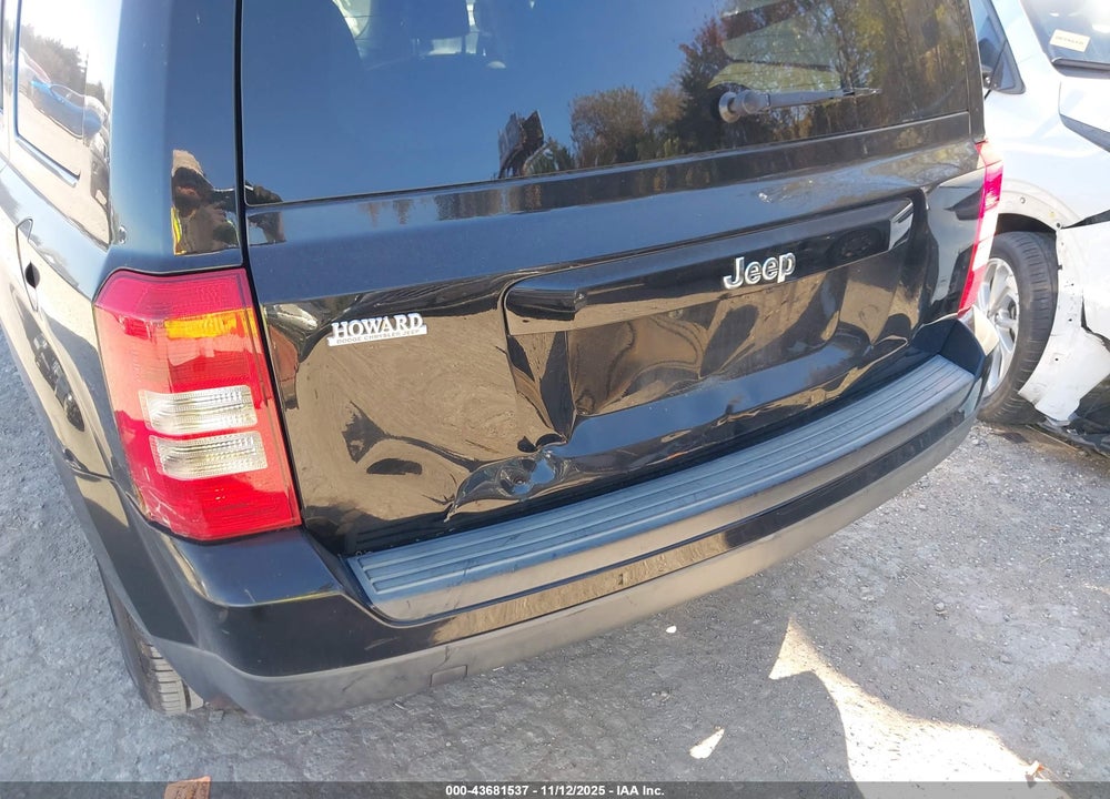 2015 JEEP PATRIOT SPORT VIN: 1C4NJPBB7FD388033