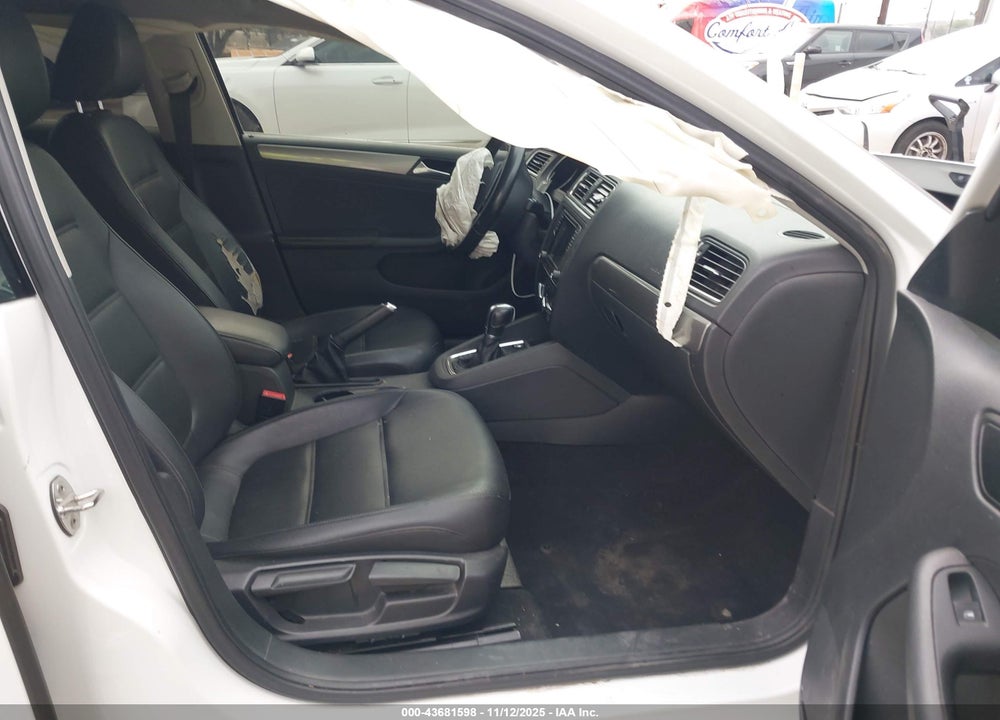 2017 VOLKSWAGEN JETTA VIN: 3VWDB7AJ3HM227815