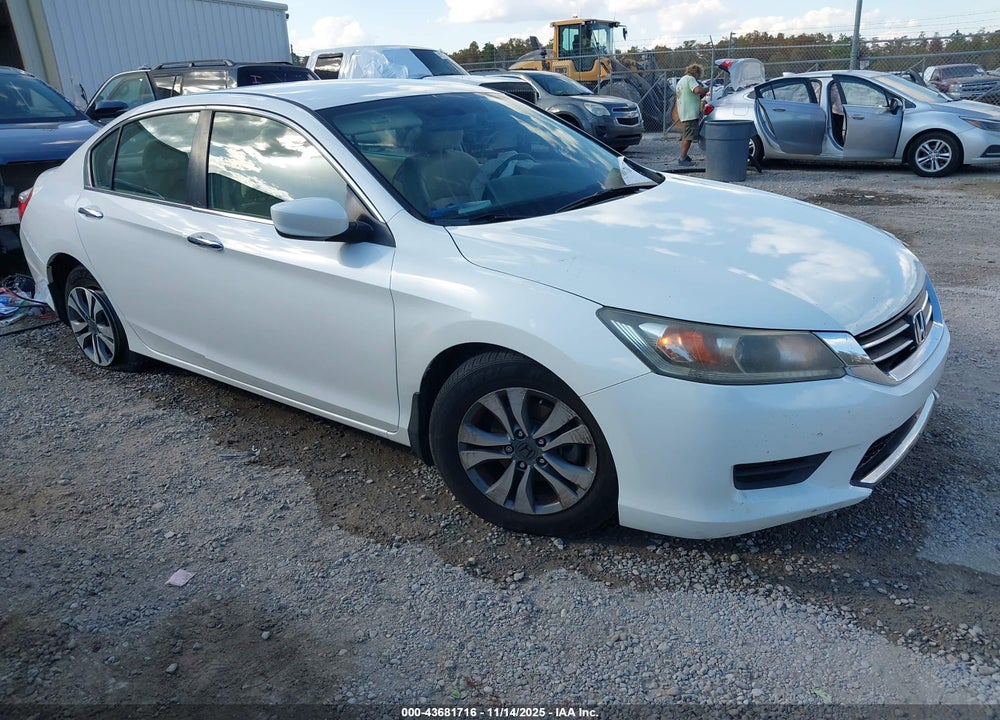 2015 HONDA ACCORD LX VIN: 1HGCR2F32FA194826