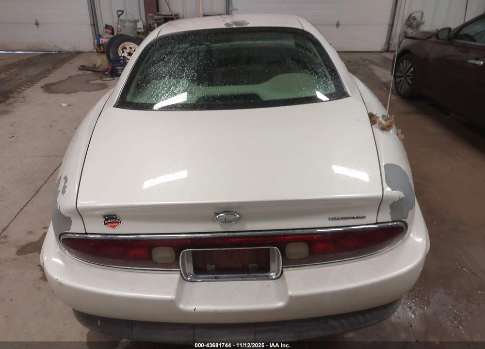 1997 BUICK RIVIERA VIN: 1G4GD2218V4715463