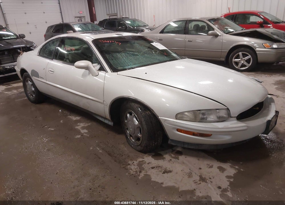 1997 BUICK RIVIERA VIN: 1G4GD2218V4715463