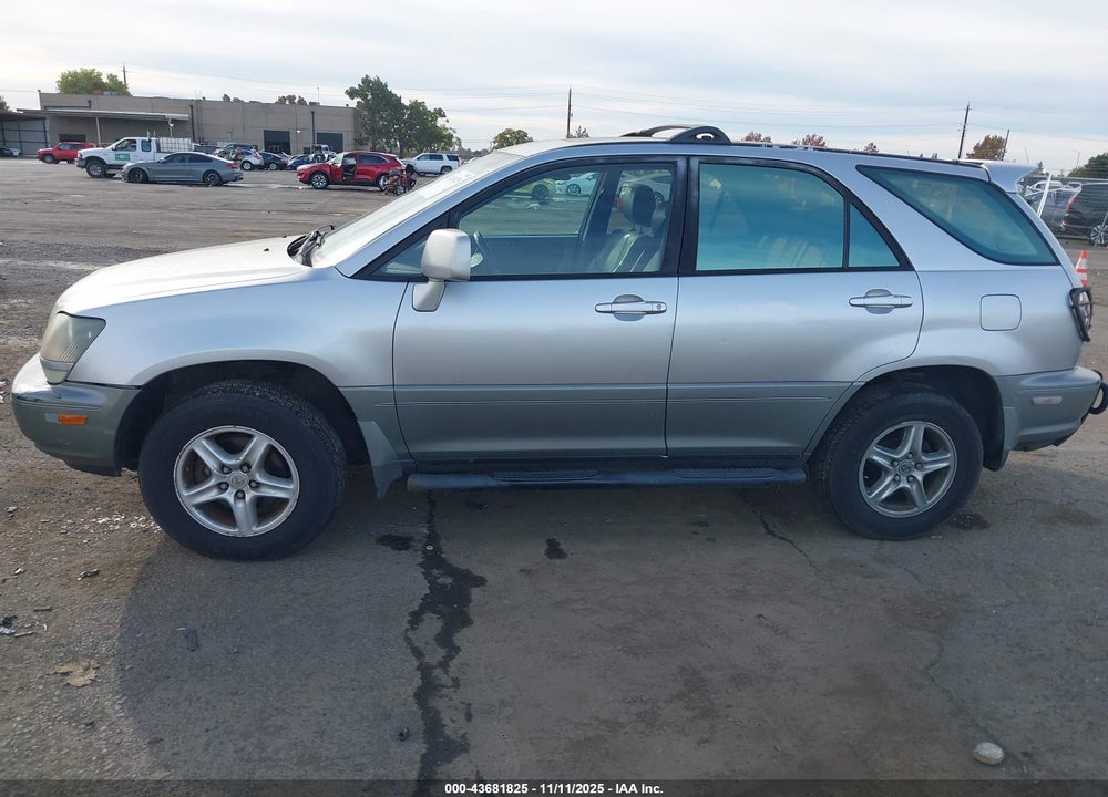 2000 LEXUS RX 300 VIN: JT6HF10U9Y0127634