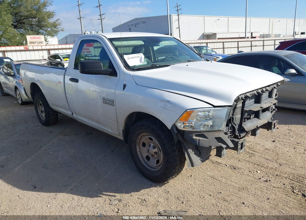 2018 RAM 1500 TRADESMAN  4X2 8' BOX VIN: 3C6JR6DG5JG207461