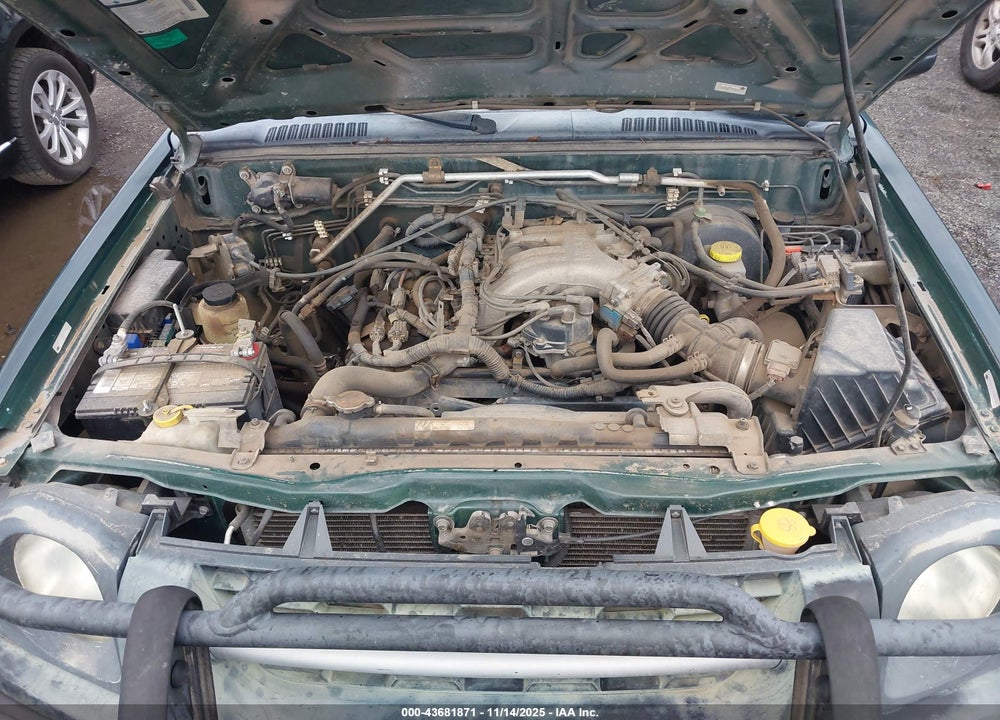 2002 NISSAN XTERRA XE VIN: 5N1ED28Y42C565879