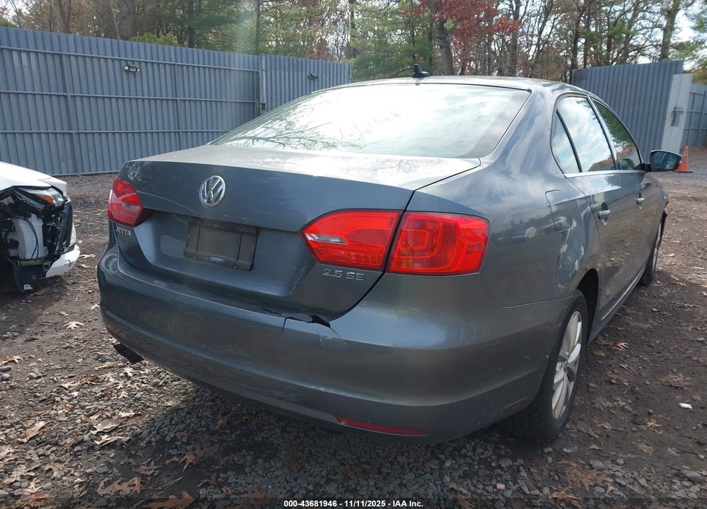 2013 VOLKSWAGEN JETTA VIN: 3VWDP7AJ5DM251710