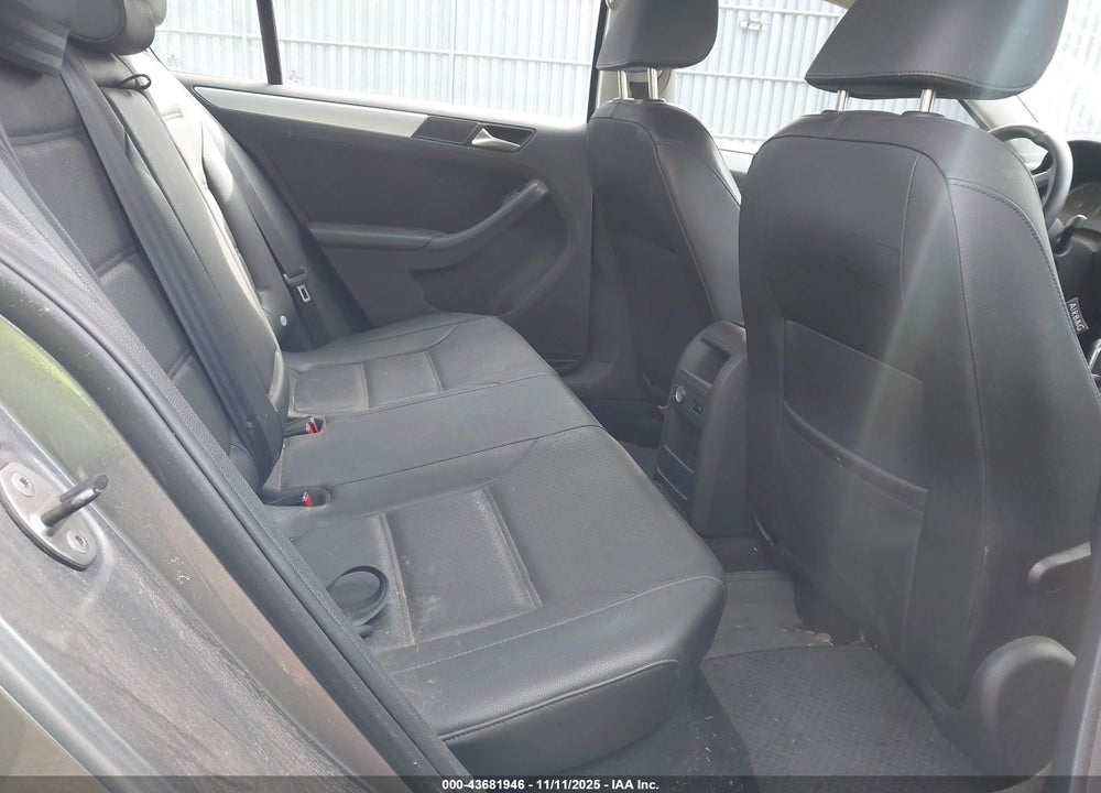 2013 VOLKSWAGEN JETTA VIN: 3VWDP7AJ5DM251710
