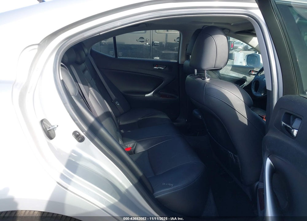 2008 LEXUS IS 250 VIN: JTHBK262285071334