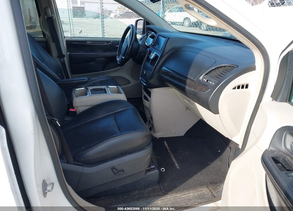 2012 CHRYSLER TOWN & COUNTRY TOURING VIN: 2C4RC1BG7CR240140