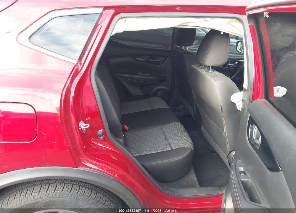 2018 NISSAN ROGUE SPORT SV VIN: JN1BJ1CP2JW194679