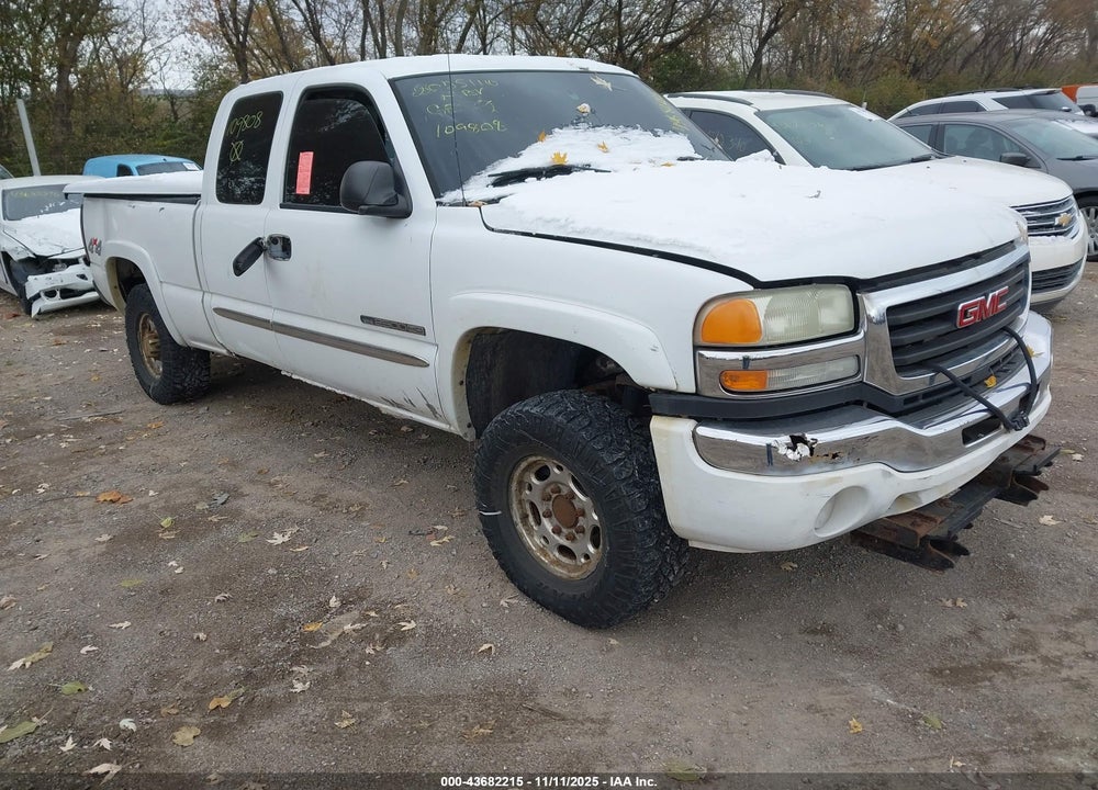 2005 GMC SIERRA 2500HD SLE VIN: 1GTHK29U95E109808