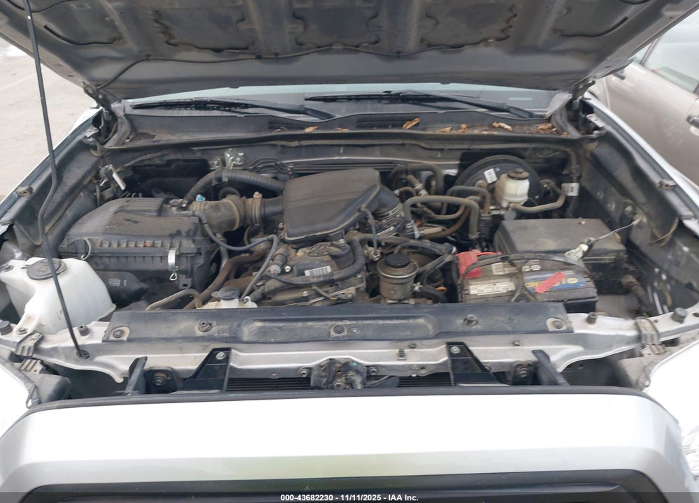 2017 TOYOTA TACOMA SR VIN: 5TFSX5EN8HX055210