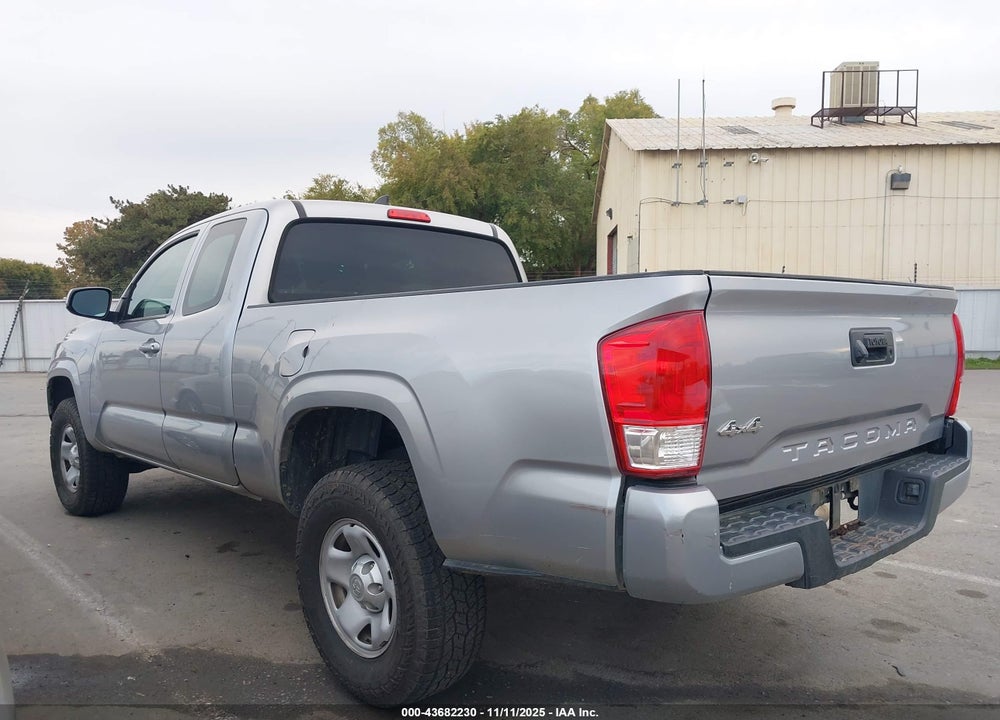 2017 TOYOTA TACOMA SR VIN: 5TFSX5EN8HX055210