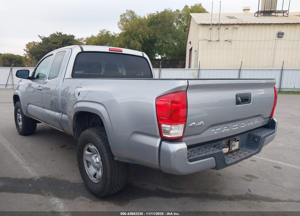 2017 TOYOTA TACOMA SR VIN: 5TFSX5EN8HX055210