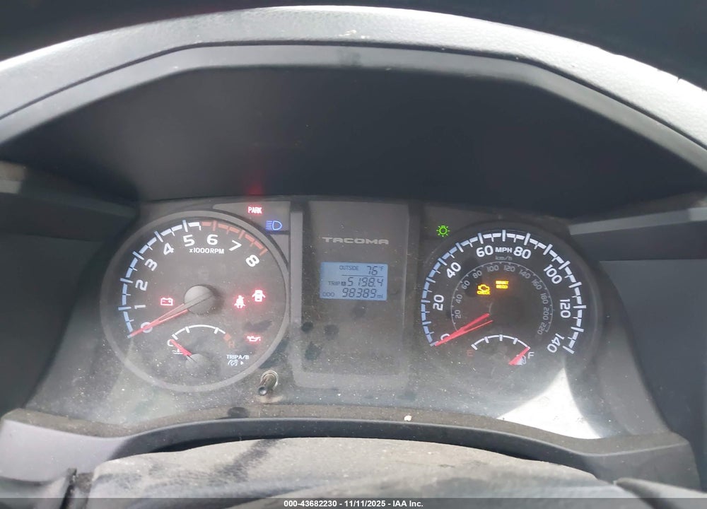 2017 TOYOTA TACOMA SR VIN: 5TFSX5EN8HX055210
