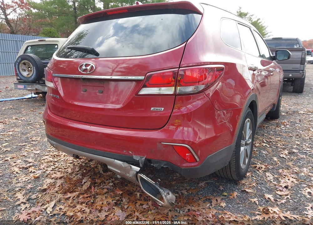 2017 HYUNDAI SANTA FE SE VIN: KM8SMDHF1HU238369