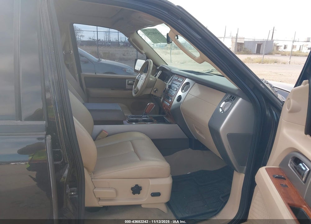 2009 FORD EXPEDITION EL EDDIE BAUER/KING RANCH VIN: 1FMFK18589EA78421