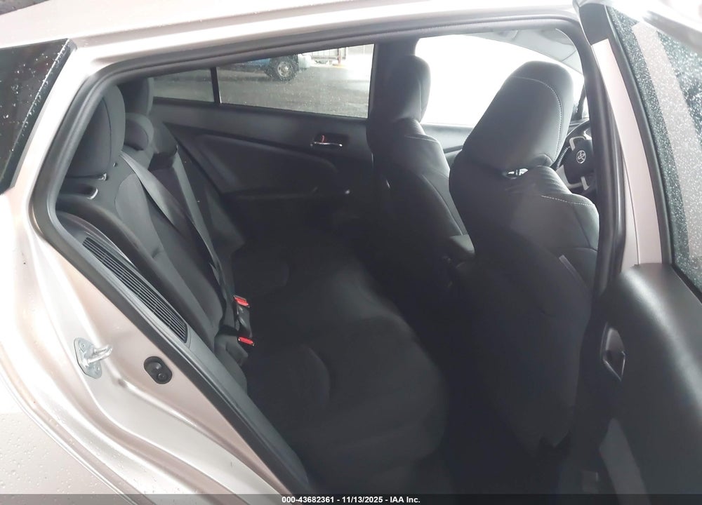 2021 TOYOTA PRIUS PRIME LE VIN: JTDKAMFP0M3176522