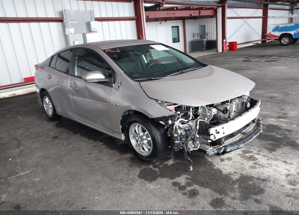 2021 TOYOTA PRIUS PRIME LE VIN: JTDKAMFP0M3176522