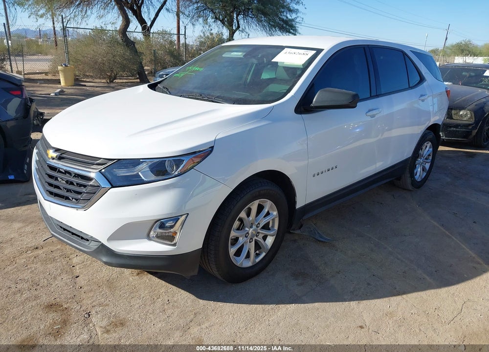 2018 CHEVROLET EQUINOX LS VIN: 3GNAXHEV4JL293643
