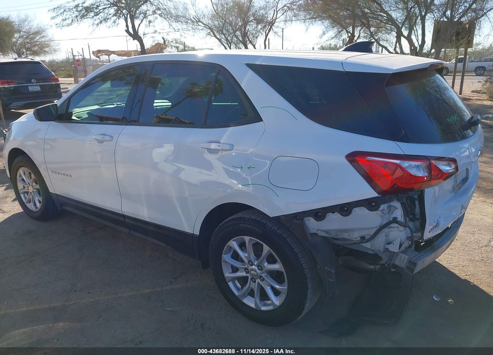 2018 CHEVROLET EQUINOX LS VIN: 3GNAXHEV4JL293643