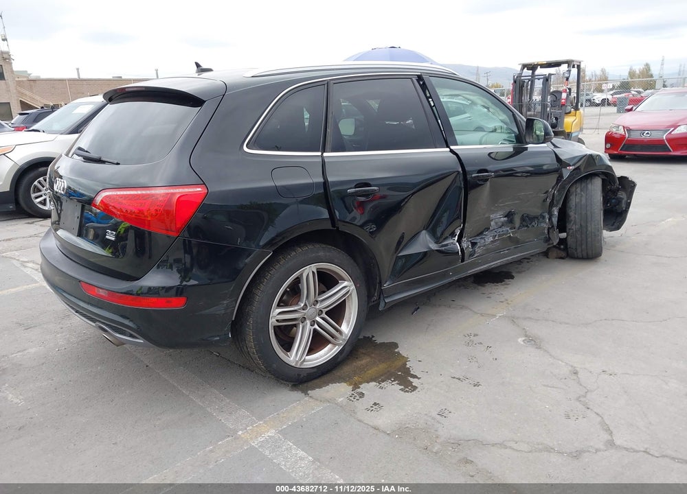 2010 AUDI Q5 3.2 PREMIUM VIN: WA1MKAFP4AA042666
