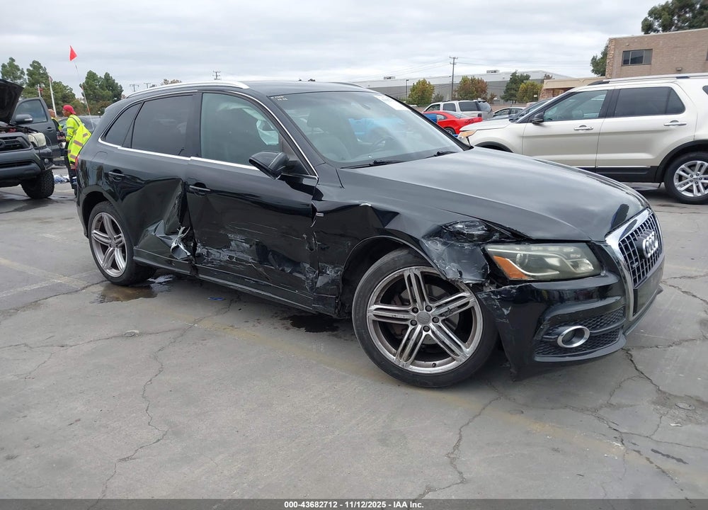 2010 AUDI Q5 3.2 PREMIUM VIN: WA1MKAFP4AA042666