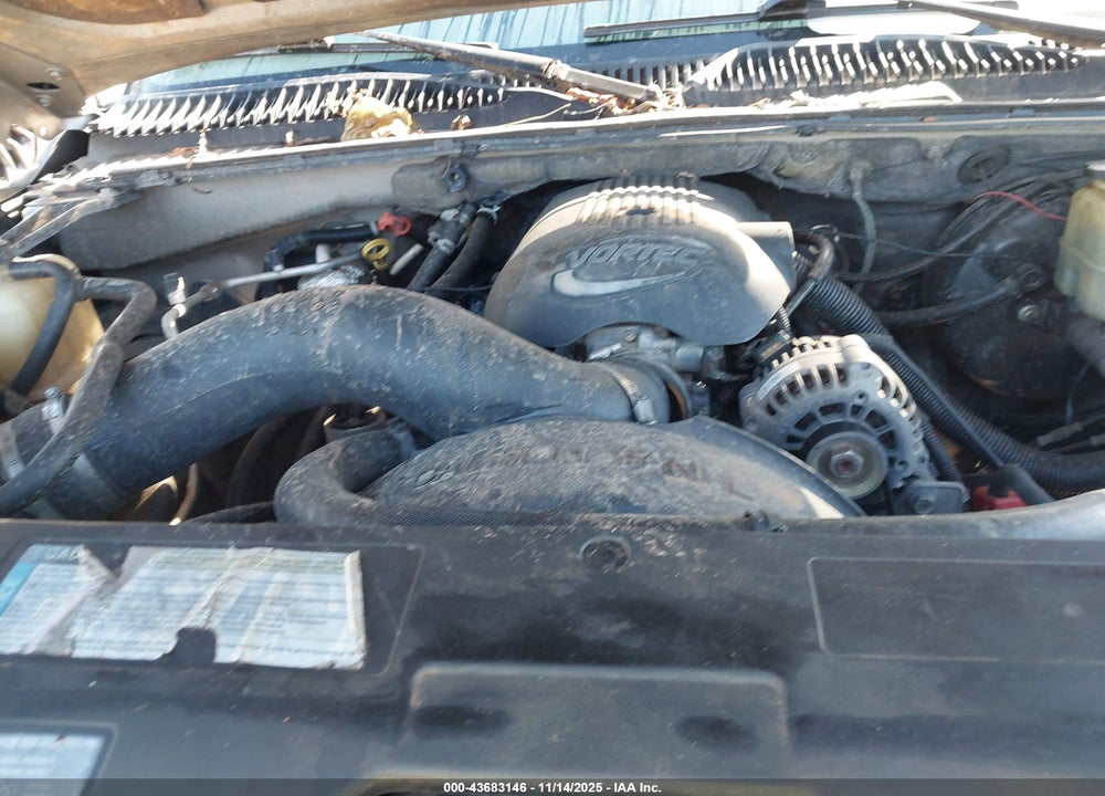 2001 CHEVROLET SUBURBAN 1500 LS VIN: 3GNFK16T51G185680