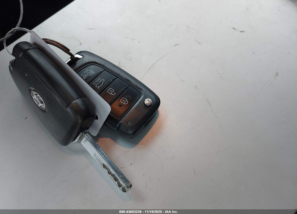 2019 HYUNDAI ACCENT SEL VIN: 3KPC24A39KE056925