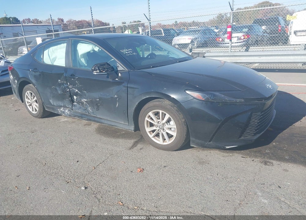 2025 TOYOTA CAMRY LE VIN: 4T1DBADK8SU525649