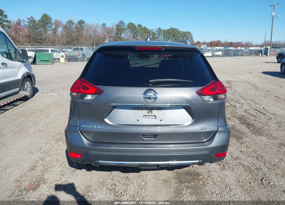 2018 NISSAN ROGUE SV VIN: JN8AT2MV9JW301981