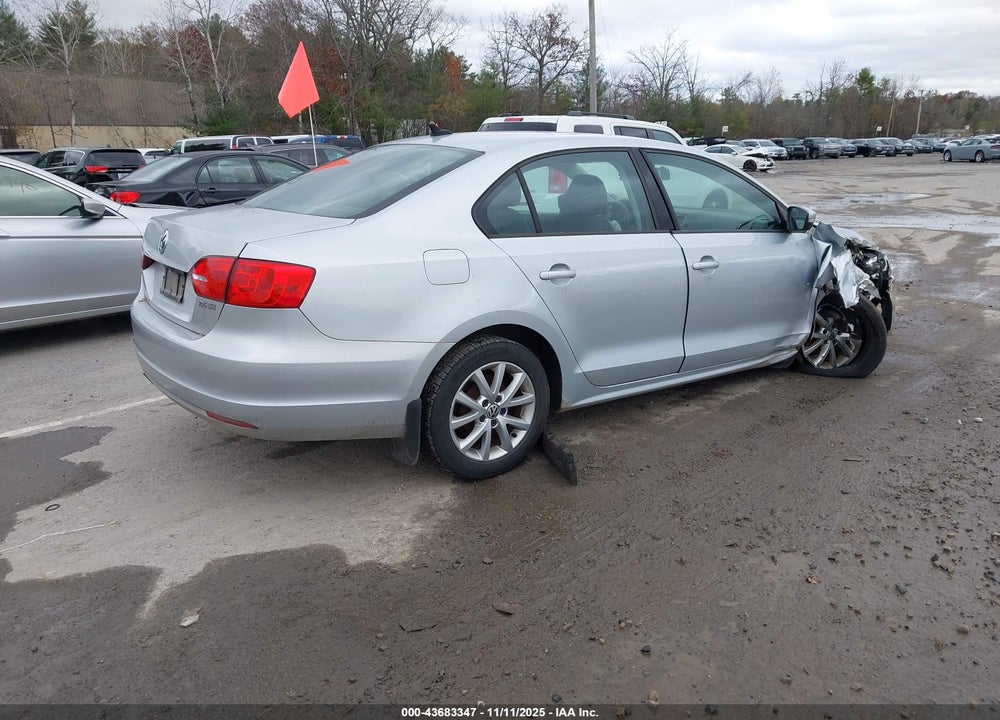 2012 VOLKSWAGEN JETTA 2.5L SE VIN: 3VWDP7AJ1CM025825