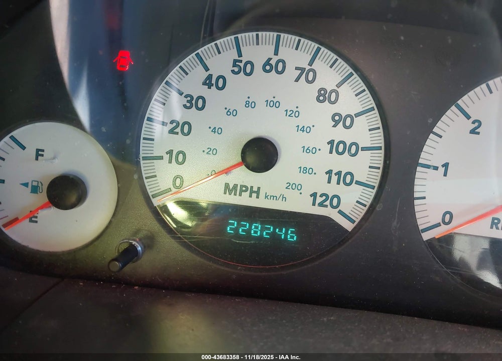 2005 DODGE GRAND CARAVAN SE VIN: 1D4GP24R15B350573