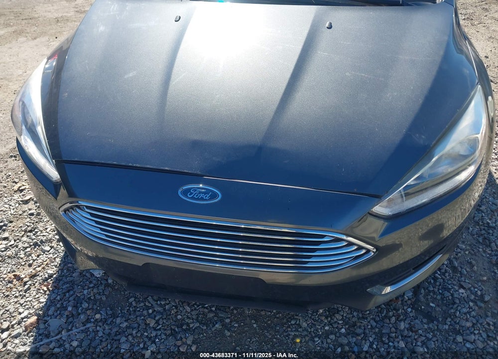 2018 FORD FOCUS TITANIUM VIN: 1FADP3N23JL232283