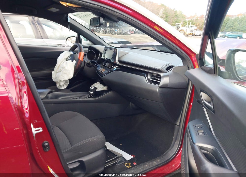 2018 TOYOTA C-HR XLE PREMIUM VIN: NMTKHMBX3JR053338