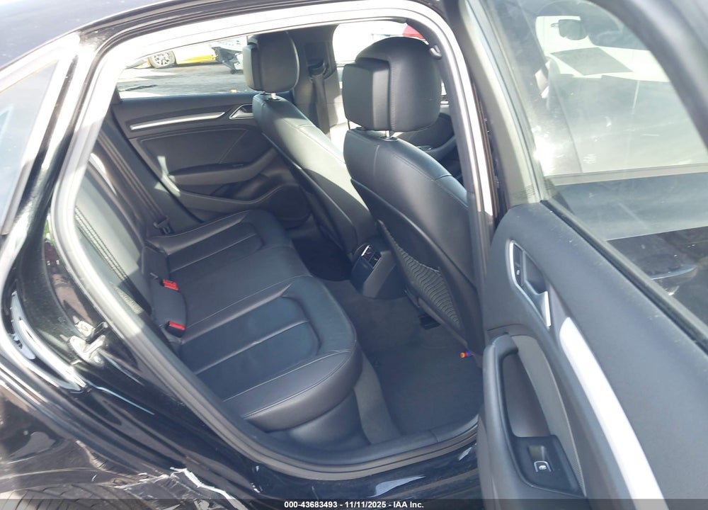 2017 AUDI A3 2.0T PREMIUM VIN: WAUAUGFF2H1052584
