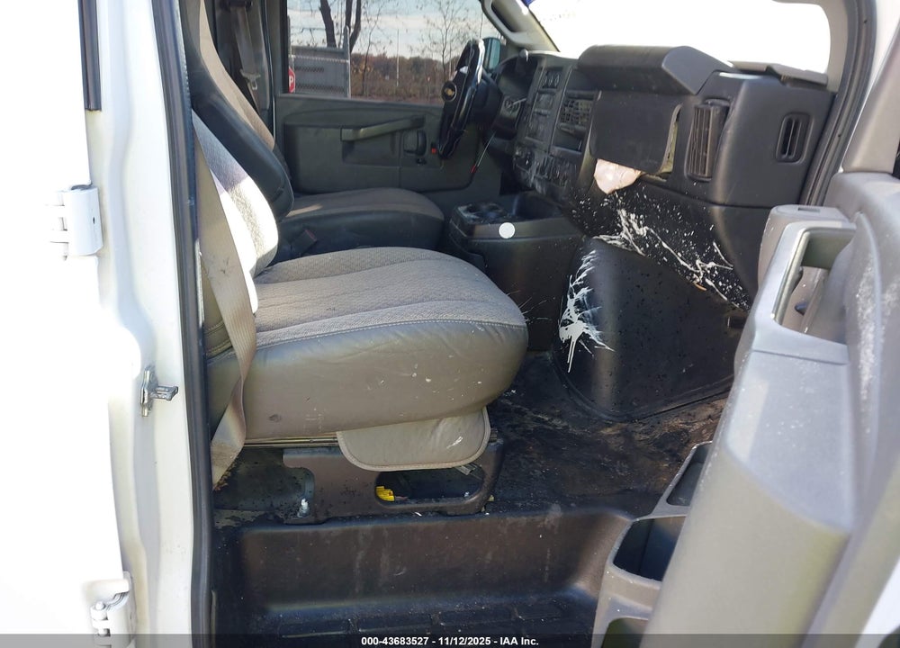 2018 CHEVROLET EXPRESS 2500 WORK VAN VIN: 1GCWGAFG1J1205306