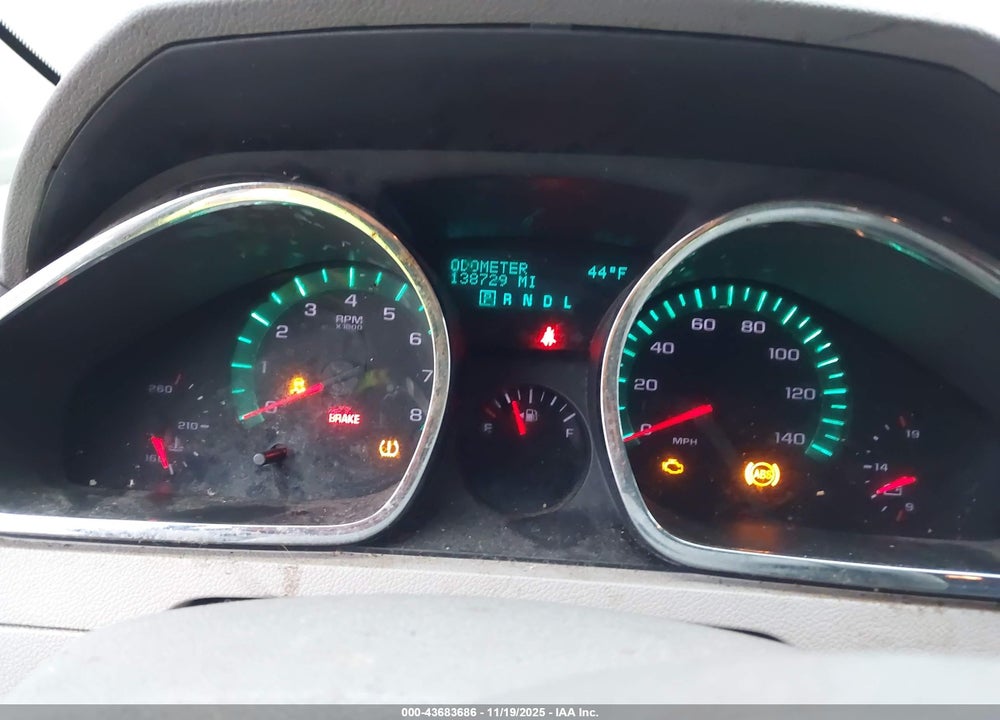 2011 CHEVROLET TRAVERSE VIN: 1GNKRFED0BJ404448
