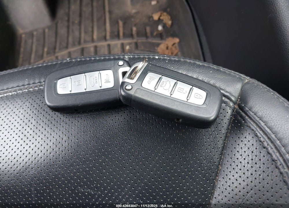 2011 KIA SPORTAGE SX VIN: KNDPCCA69B7117810