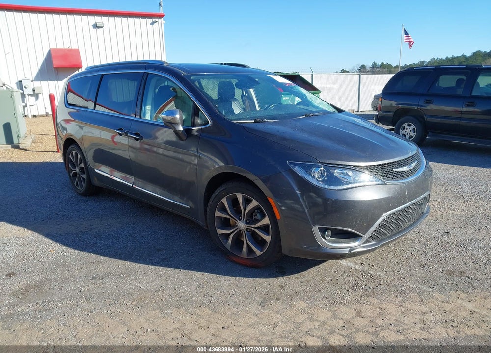 2017 CHRYSLER PACIFICA LIMITED VIN: 2C4RC1GG3HR704041