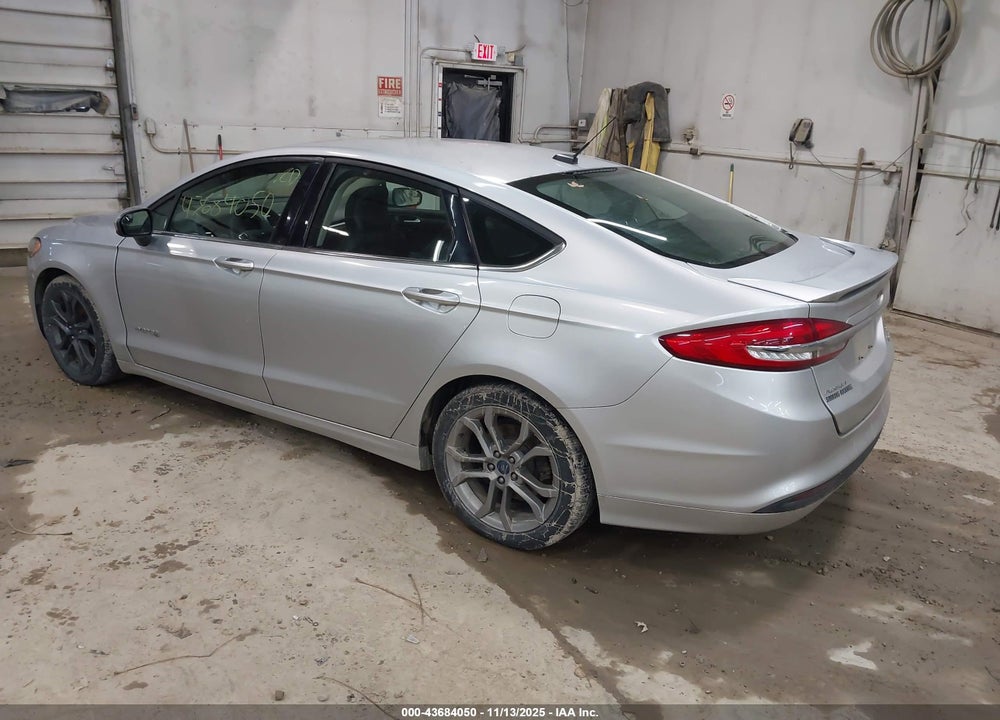 2018 FORD FUSION VIN: 3FA6P0LUXJR219771