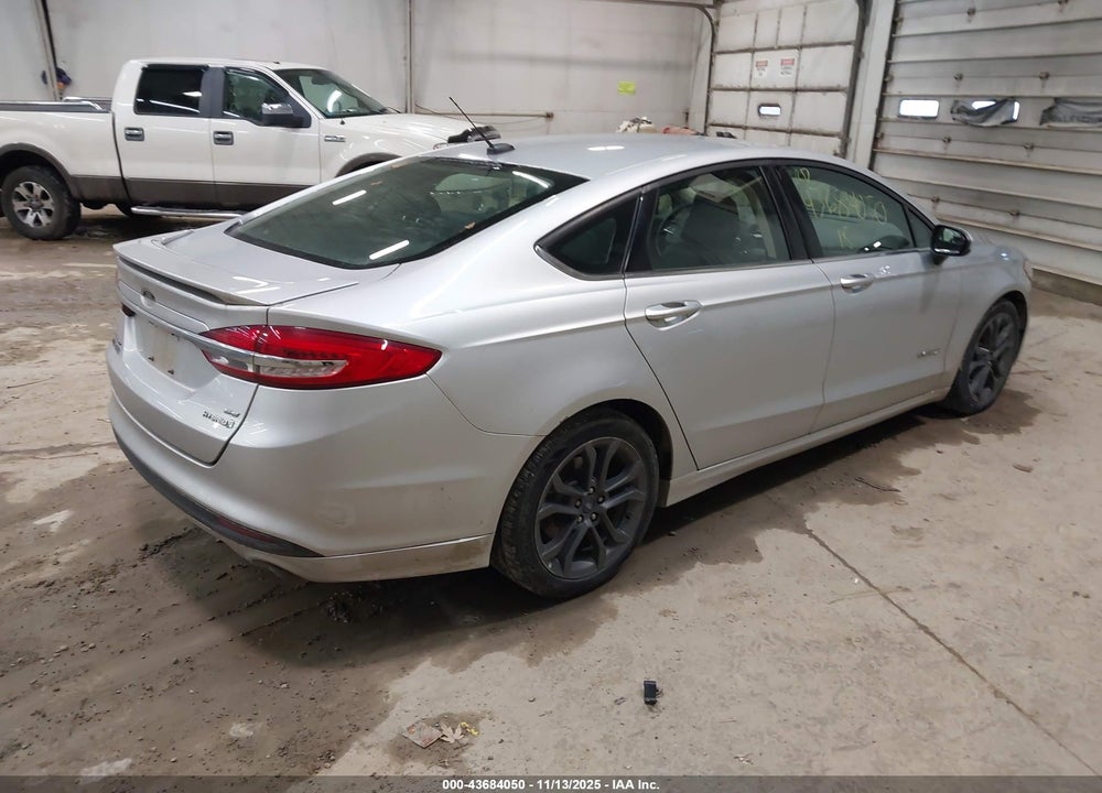 2018 FORD FUSION VIN: 3FA6P0LUXJR219771