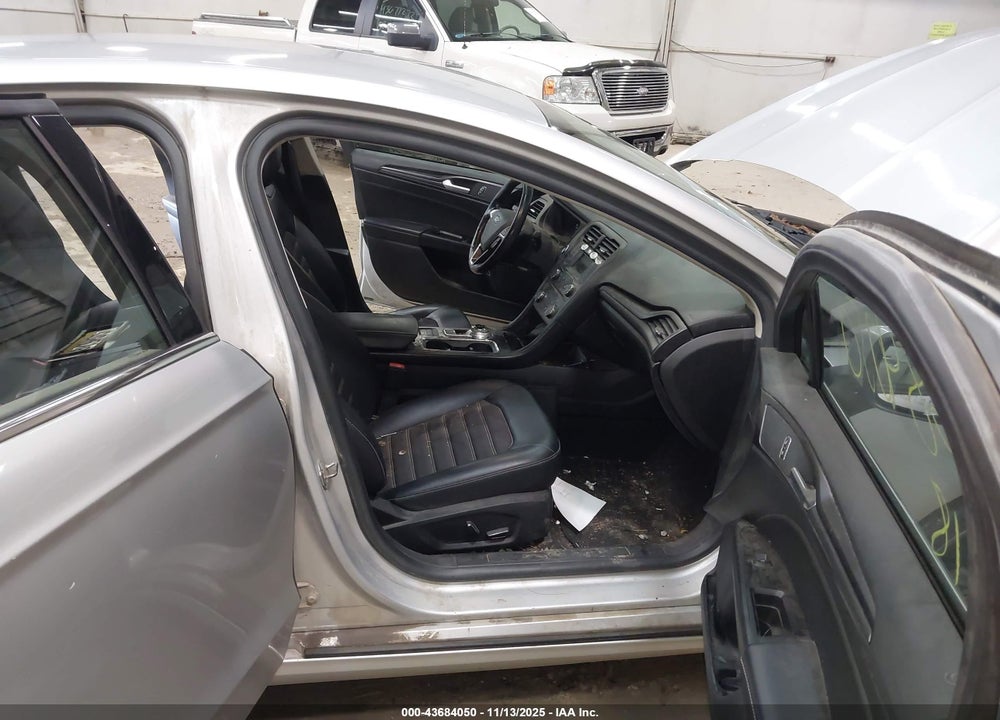 2018 FORD FUSION VIN: 3FA6P0LUXJR219771