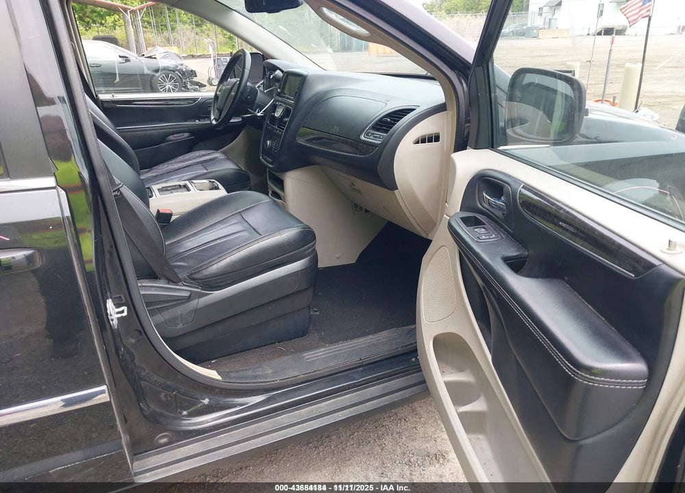 2014 CHRYSLER TOWN & COUNTRY TOURING VIN: 2C4RC1BG2ER449403