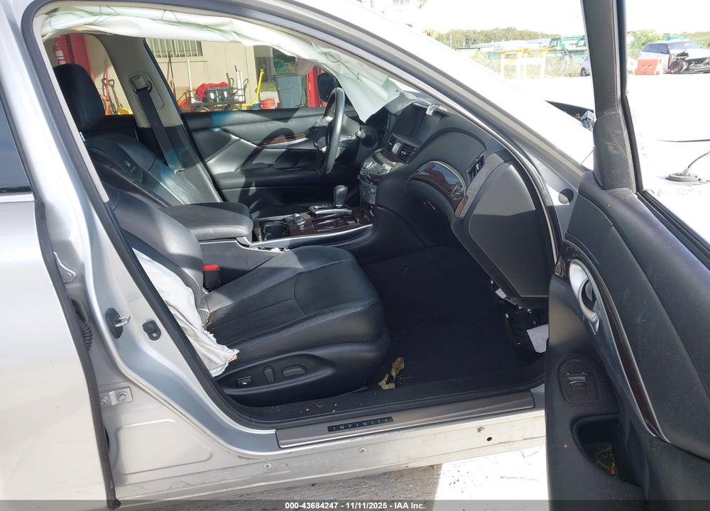 2013 INFINITI M37 VIN: JN1BY1AP2DM514680