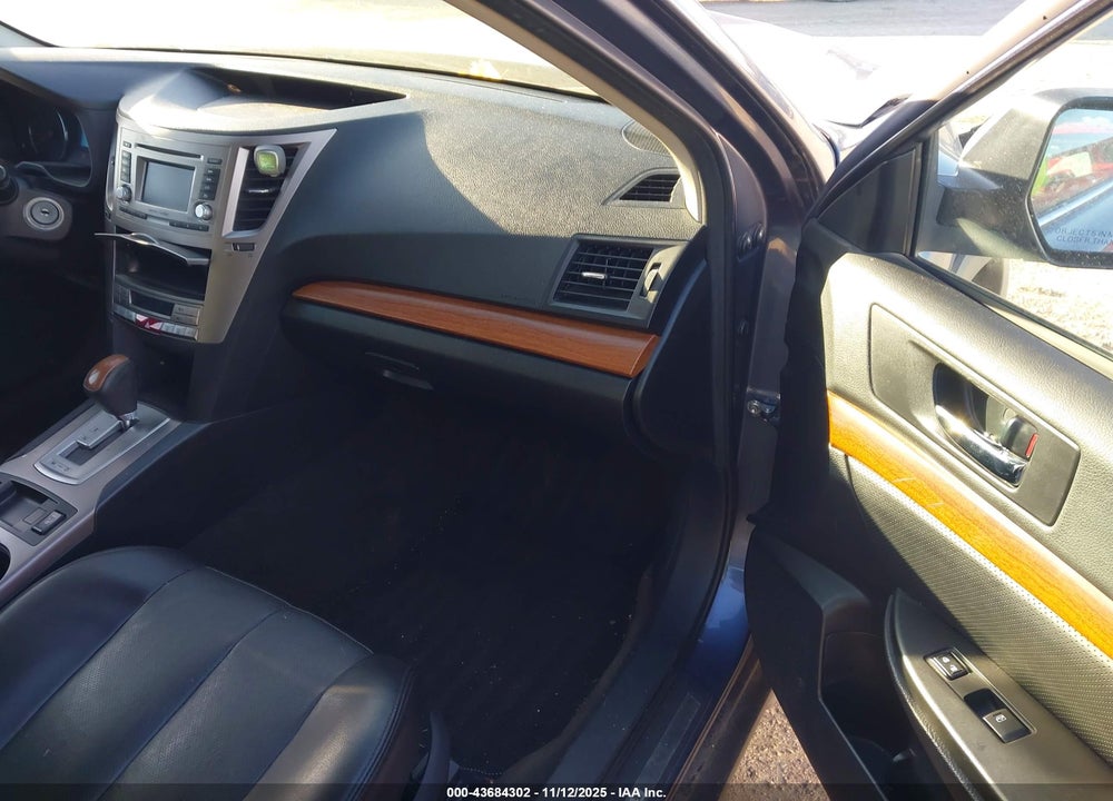 2014 SUBARU OUTBACK 2.5I LIMITED VIN: 4S4BRCLC5E3305341